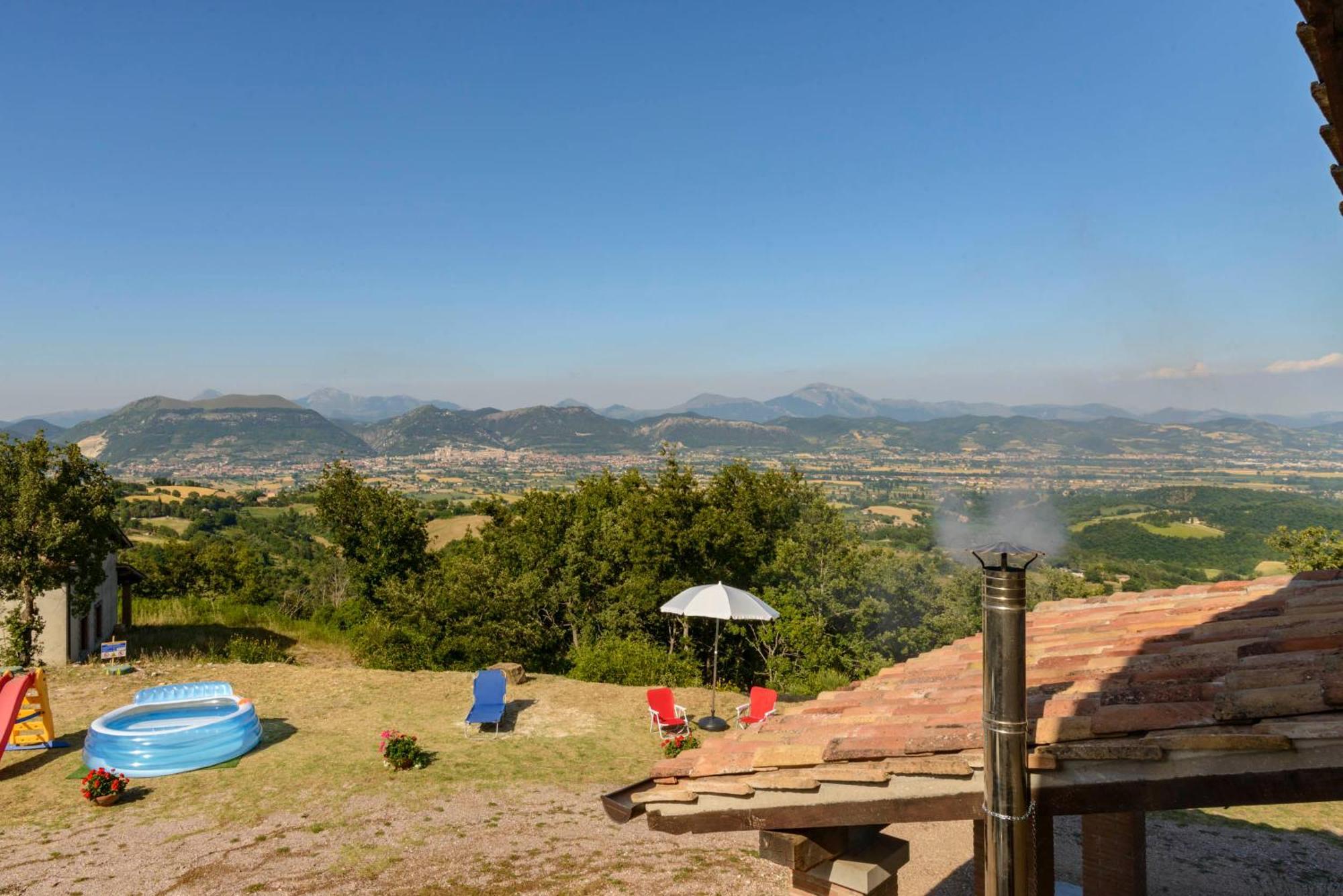 La Casa Di Claudia Villa Gubbio Eksteriør billede